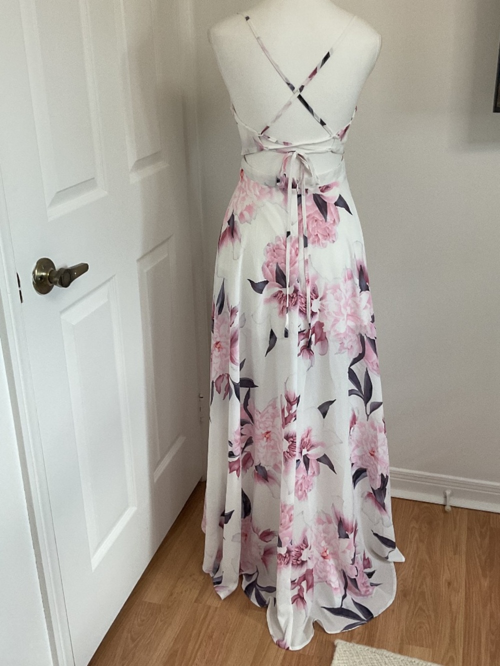✨Chelsea Floral High Low Dress from Honey’s - size S - Picture 6 of 8